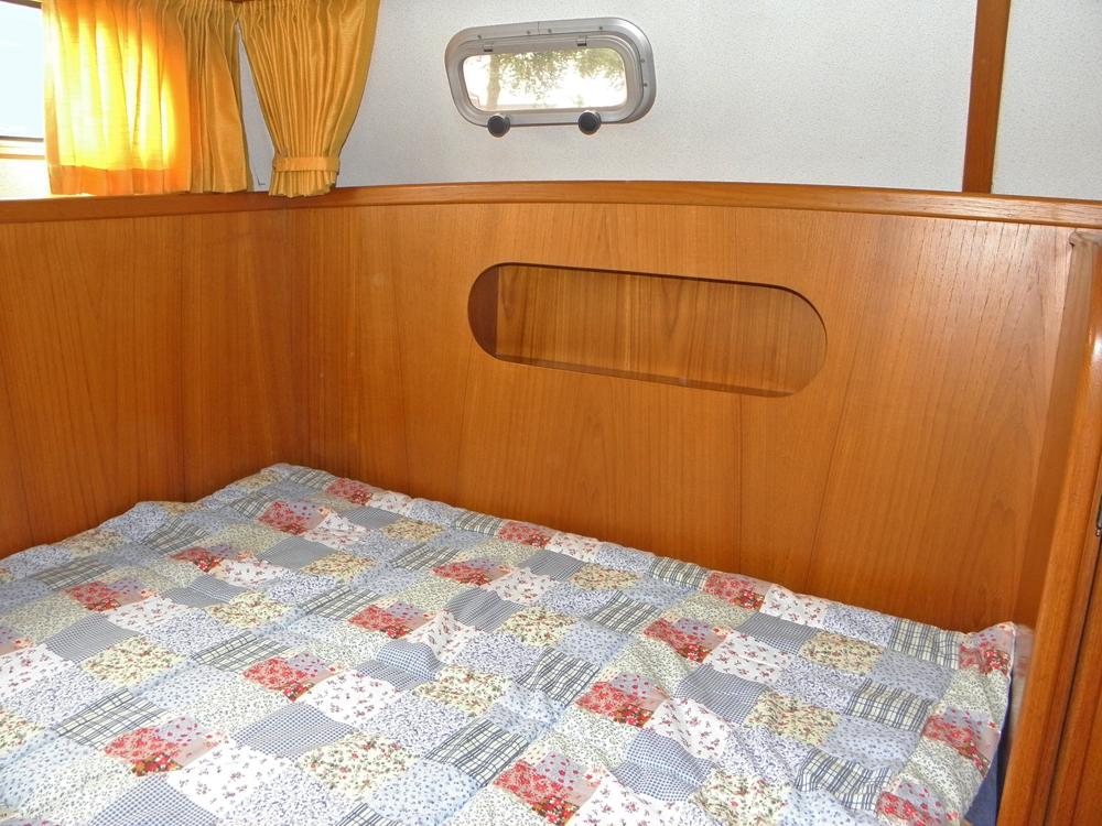 Aft cabin, Accommodation